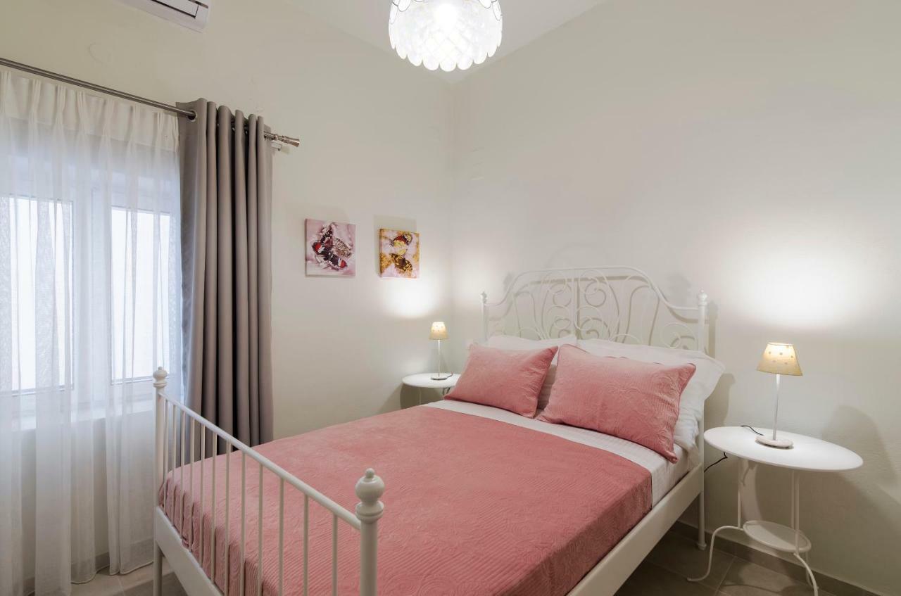فيلا Leny'S Seaside House Pánormos المظهر الخارجي الصورة